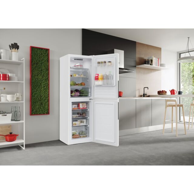 Hoover HVT3CLECKIHW 54.5cm Fridge Freezer - White