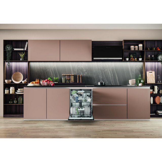 Hotpoint H8IHP42LUK Integrated Full Size Dishwasher