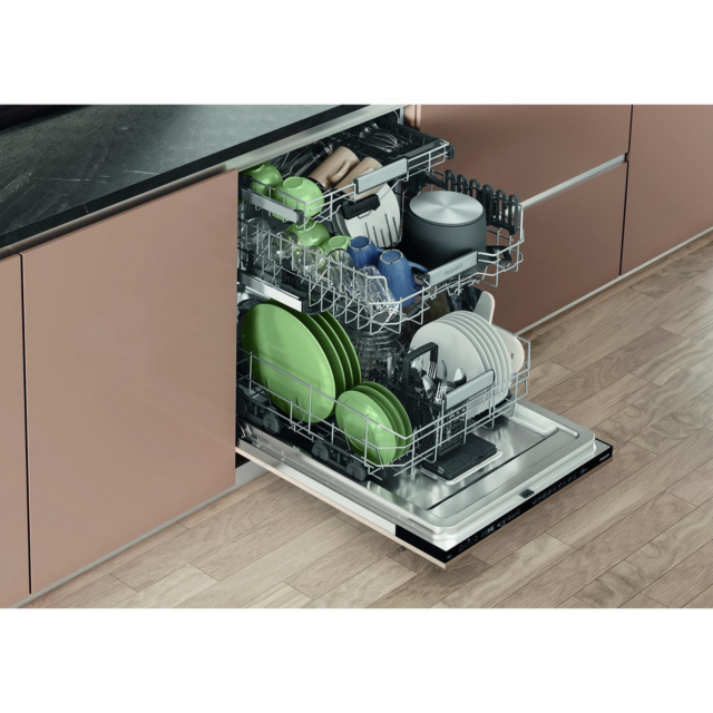 Hotpoint H8IHP42LUK Integrated Full Size Dishwasher
